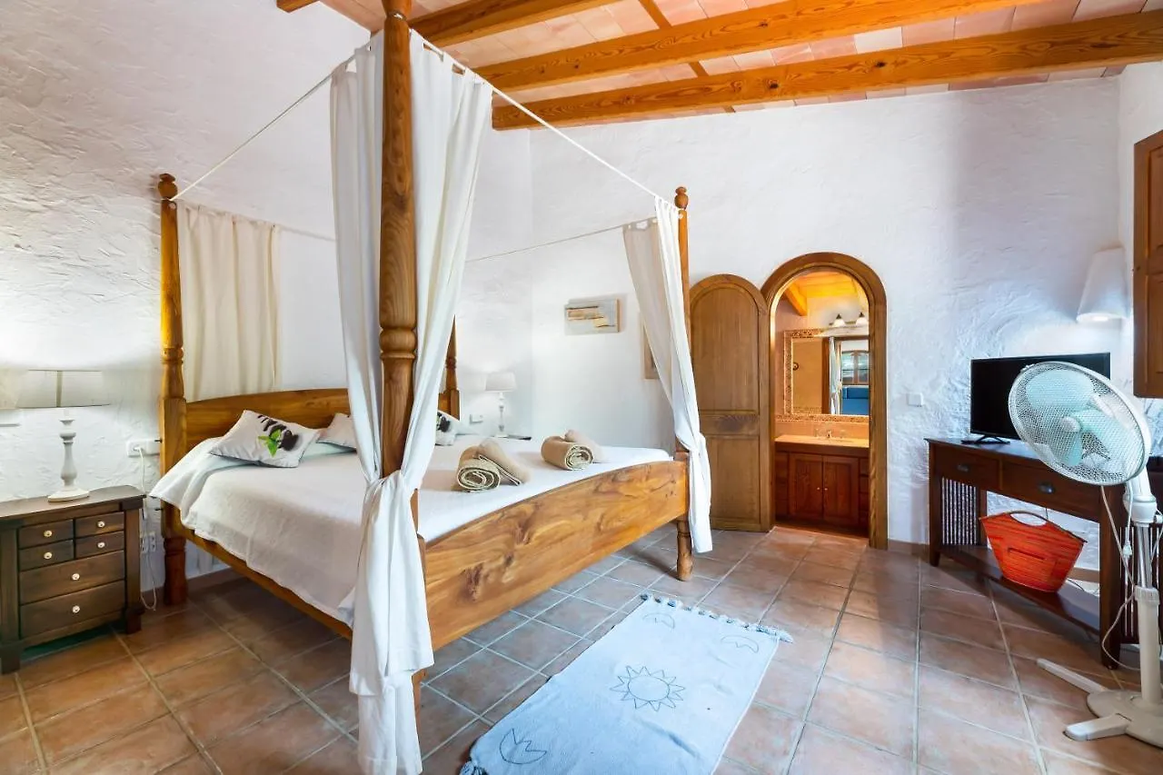 Yuma Villa Llucmajor  Spain